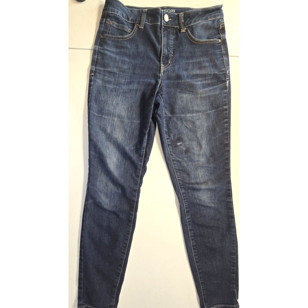 Maurices Everflex High Rise Blue Stretch Denim Jeans Size 8 Light Distress